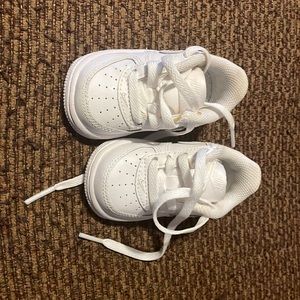 3C NIKE AIR FORCE ONES. NEVER WORN.